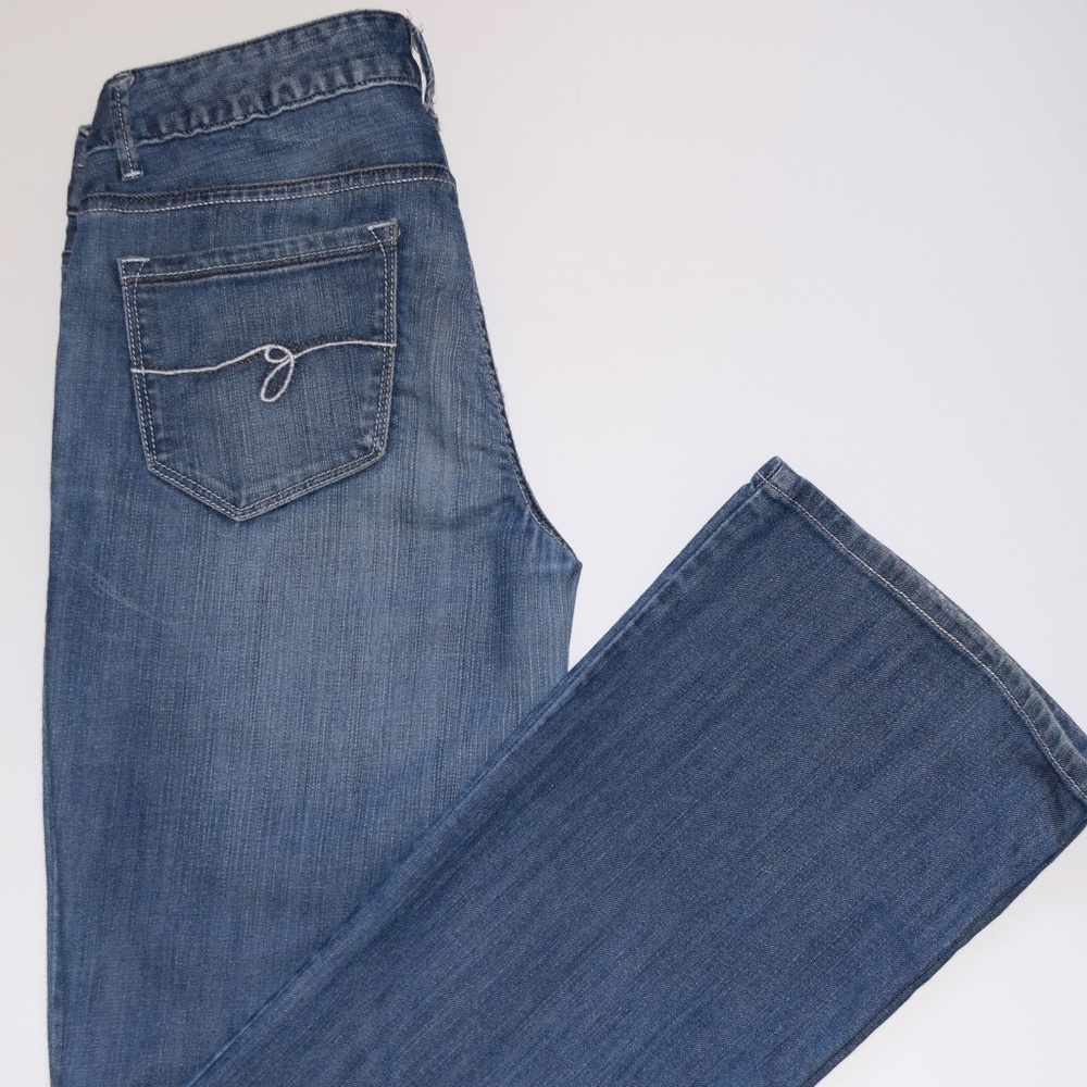 GUESS Belmont flare jeans 28